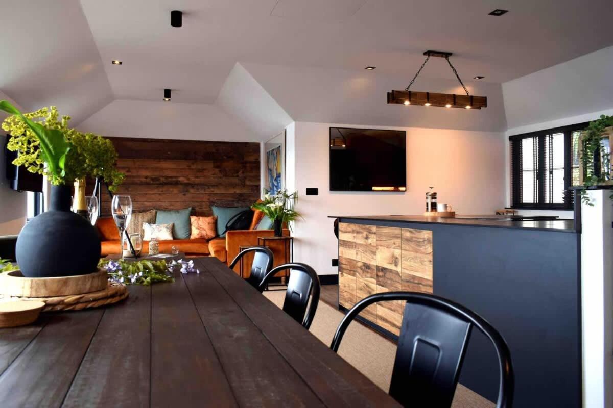 Stunning Waterfront Apartment With Spectacular Views & Parking At 'Captains Loft' Falmouth Exteriér fotografie