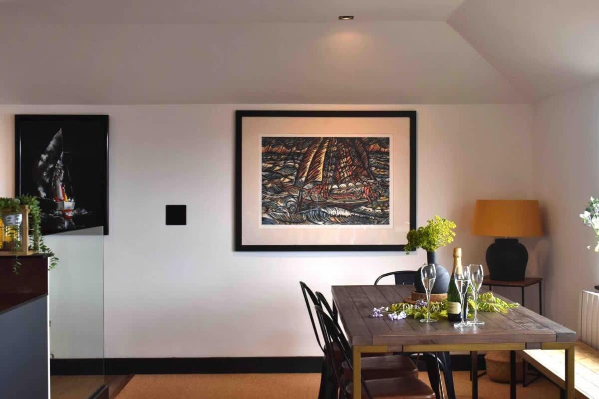 Stunning Waterfront Apartment With Spectacular Views & Parking At 'Captains Loft' Falmouth Exteriér fotografie