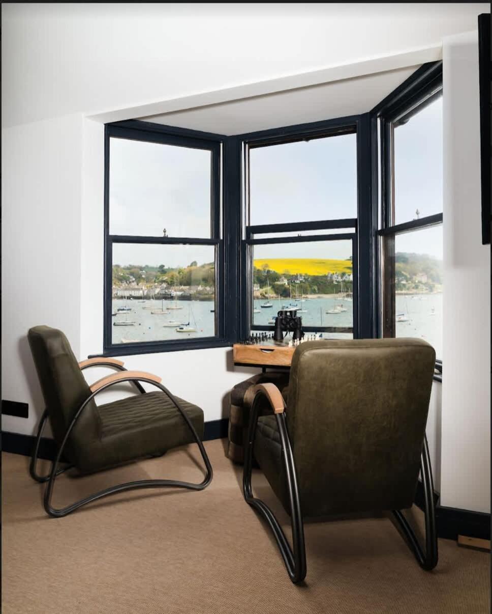Stunning Waterfront Apartment With Spectacular Views & Parking At 'Captains Loft' Falmouth Exteriér fotografie